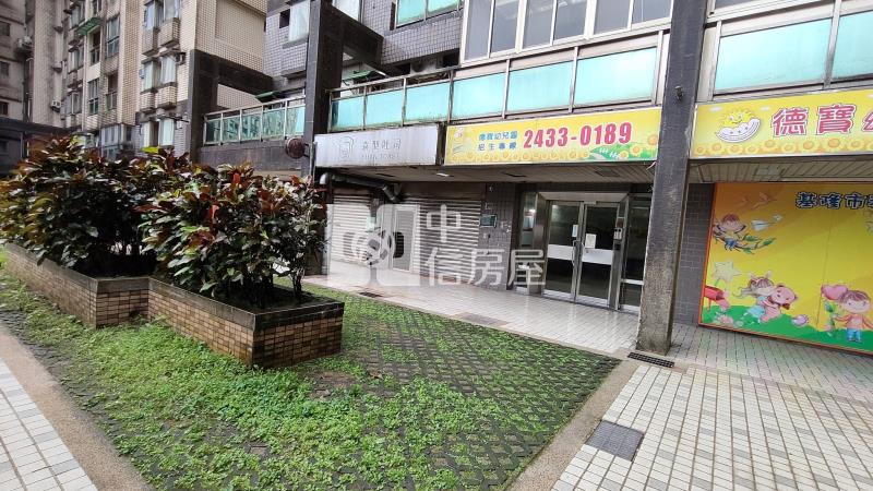 ●九如面馬路小店面房屋室內格局與周邊環境