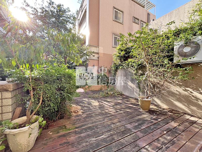 八期好市多豐富公園邊間美墅房屋室內格局與周邊環境