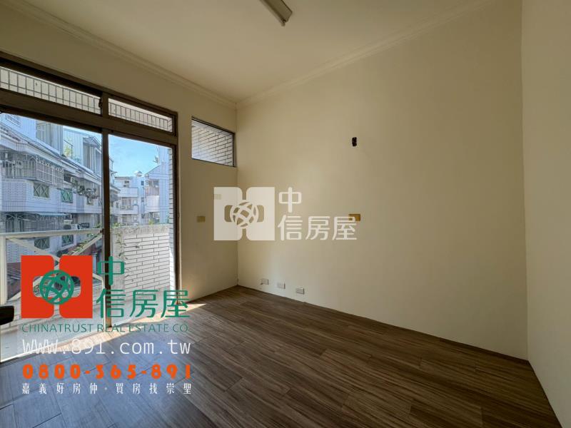 民雄埤角公園透天房屋室內格局與周邊環境