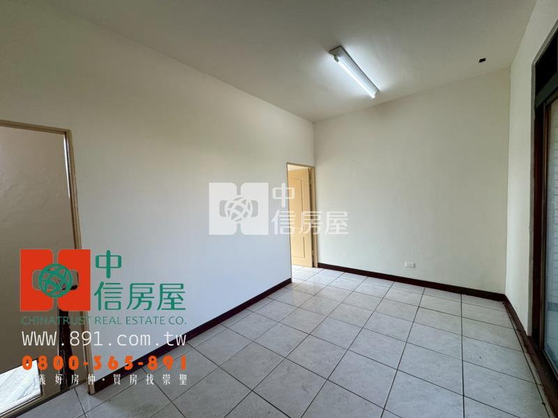 民雄埤角公園透天房屋室內格局與周邊環境