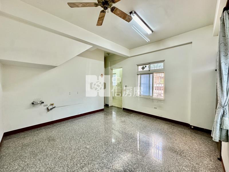 草屯二高旁6房震後可3車透天房屋室內格局與周邊環境