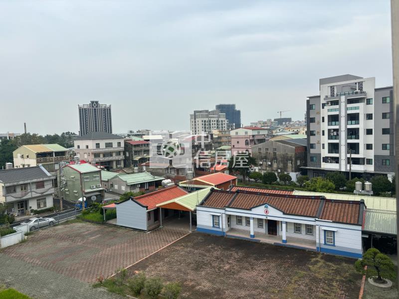 小新營特大地坪物美平車墅房屋室內格局與周邊環境