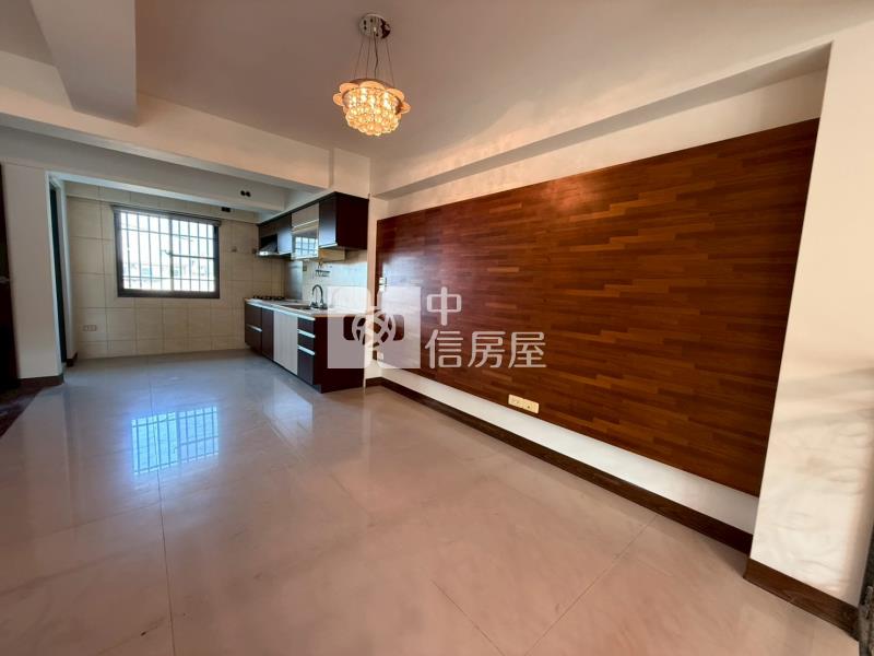 小新營特大地坪物美平車墅房屋室內格局與周邊環境