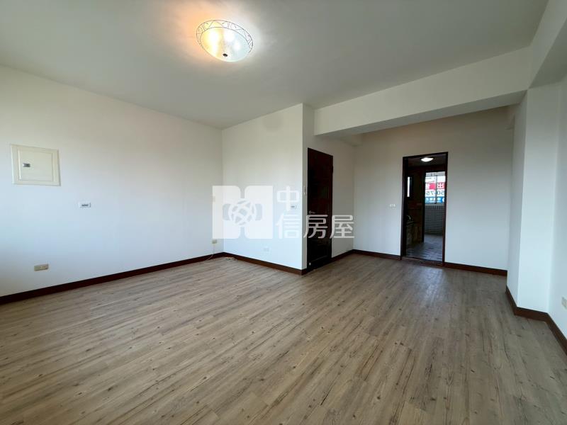 小新營特大地坪物美平車墅房屋室內格局與周邊環境