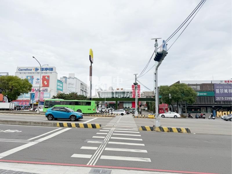 台中工業區1615坪合法三照廠房房屋室內格局與周邊環境