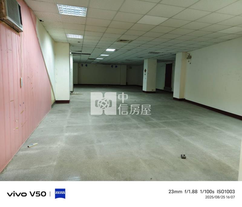 1I86圓緣園超大地下室房屋室內格局與周邊環境