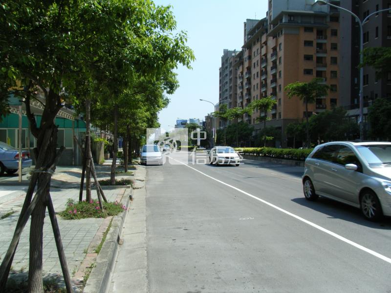 竹北臨路大坪數透天房屋室內格局與周邊環境