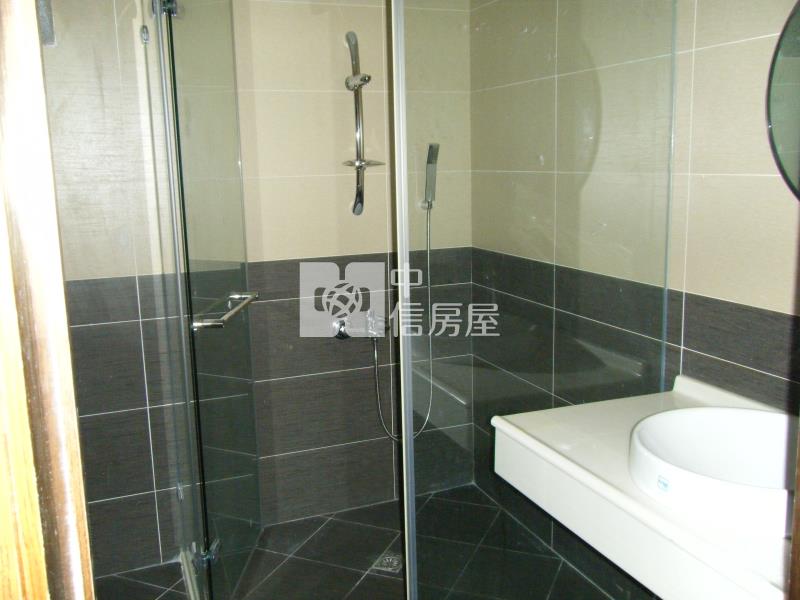 竹北臨路大坪數透天房屋室內格局與周邊環境