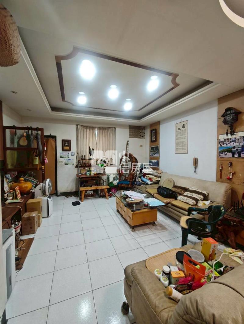 楊梅交流道龍科邊間雙車庫透天房屋室內格局與周邊環境