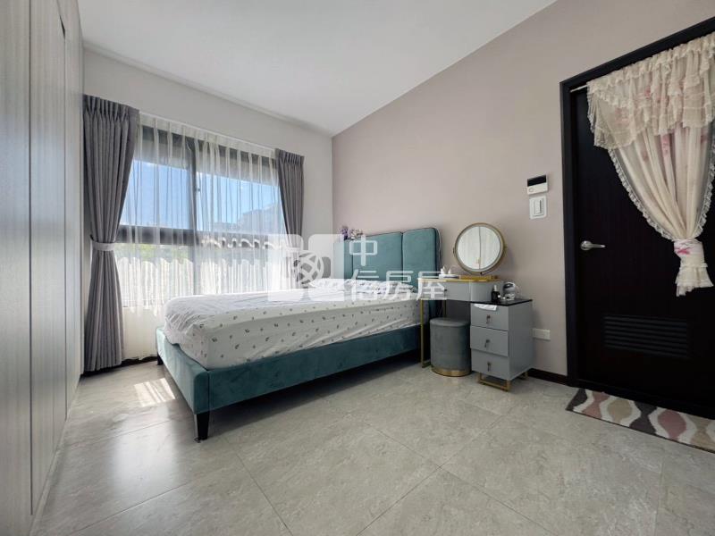 ▲新橫濱精美大三房平面車位房屋室內格局與周邊環境