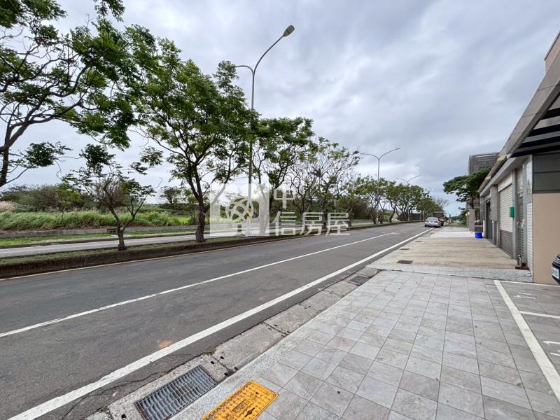 客運園區全新2房+車(薪成家)Ⅱ房屋室內格局與周邊環境