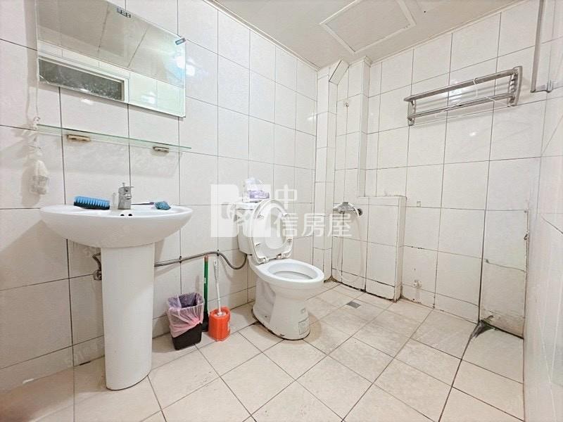 長安國小低總價2樓美寓房屋室內格局與周邊環境