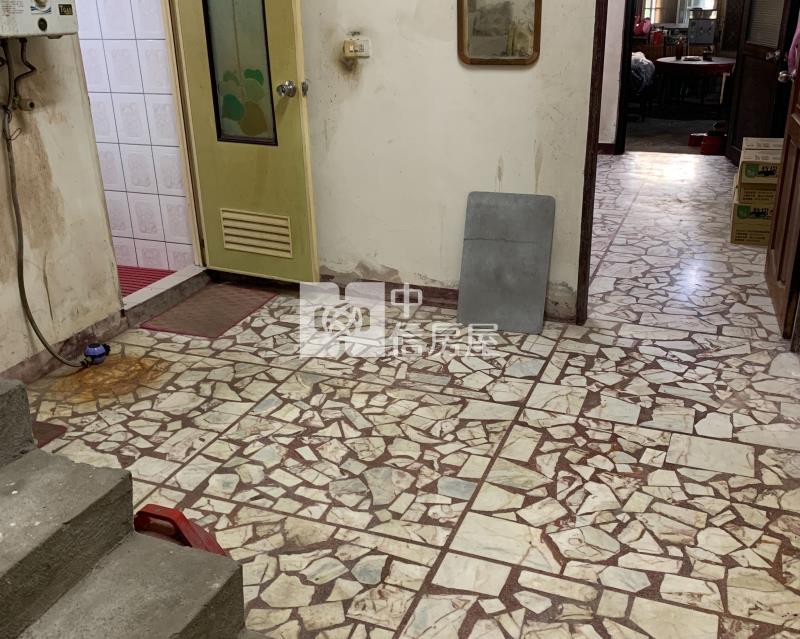 觀音崙坪合法農舍房屋室內格局與周邊環境