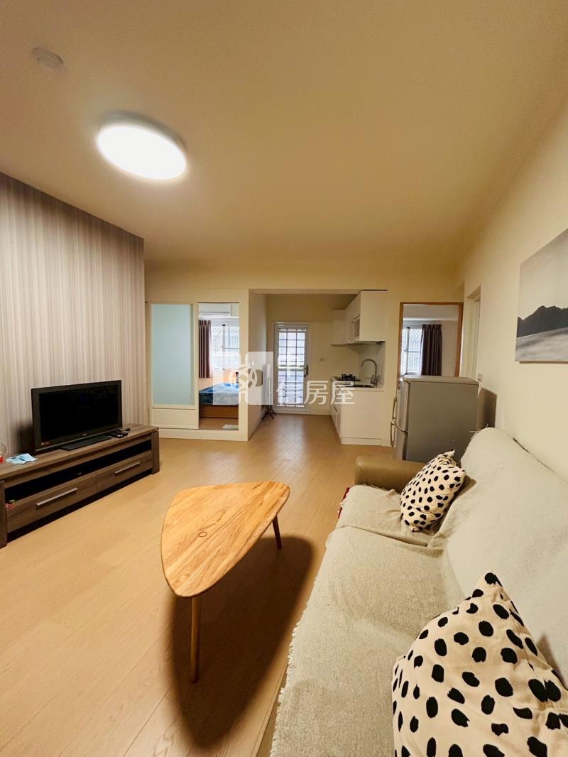 斗六建成路星巴克華廈房屋室內格局與周邊環境