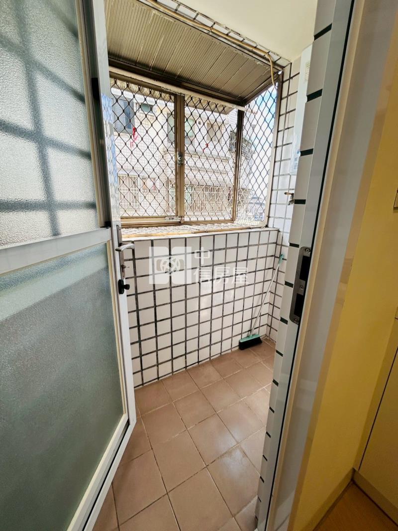 斗六建成路星巴克華廈房屋室內格局與周邊環境