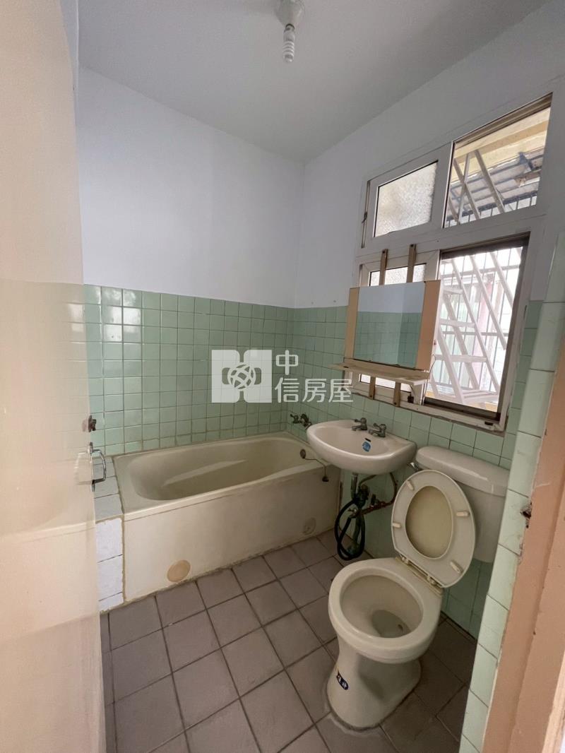 斗六中南路邊間透天房屋室內格局與周邊環境