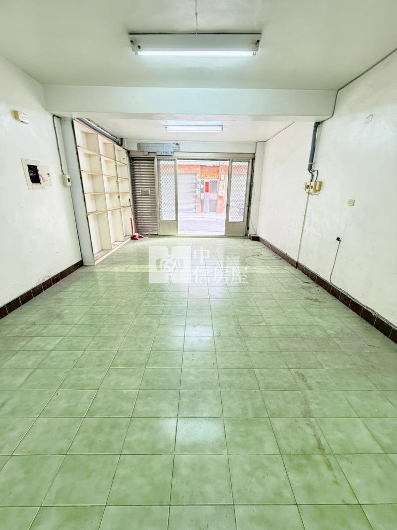 東區LaLaport超值透天房屋室內格局與周邊環境