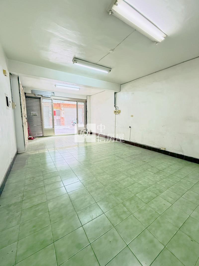 東區LaLaport超值透天房屋室內格局與周邊環境