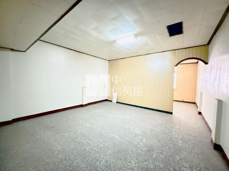 東區LaLaport超值透天房屋室內格局與周邊環境