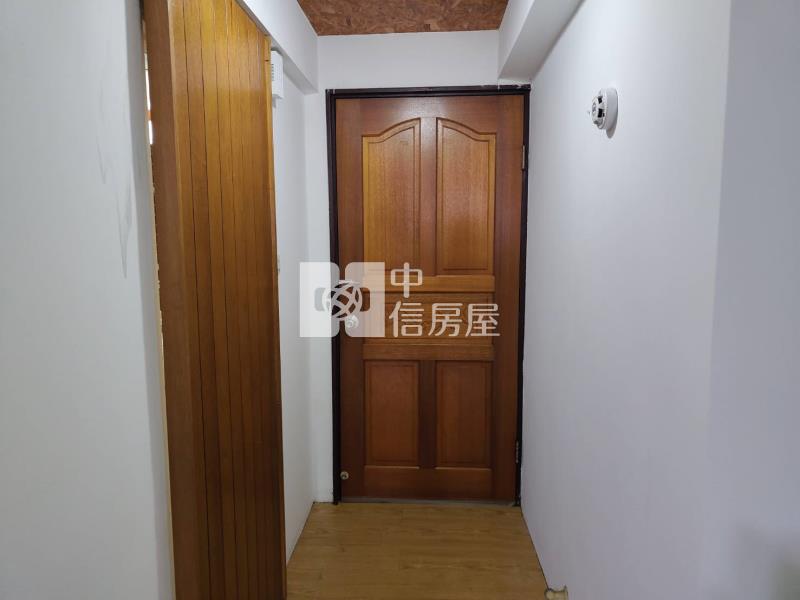 高雄七賢三路七賢大廈套房房屋室內格局與周邊環境