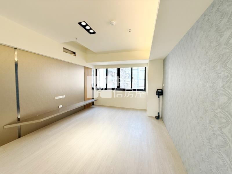 興大溫馨美3房平車房屋室內格局與周邊環境