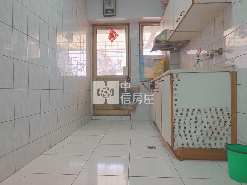 新民路大3房華廈房屋室內格局與周邊環境