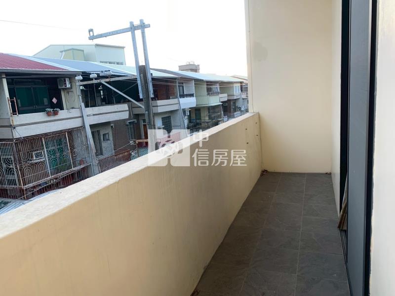 安和路三面採光大面寬車墅房屋室內格局與周邊環境