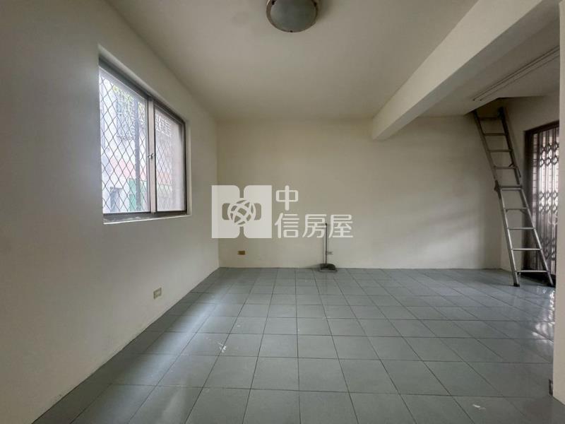 (A)平鎮大勇街透天前院停車(中信卓越團隊)房屋室內格局與周邊環境