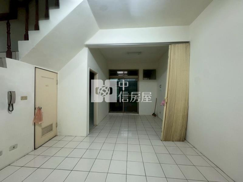 (A)平鎮大勇街透天前院停車(中信卓越團隊)房屋室內格局與周邊環境