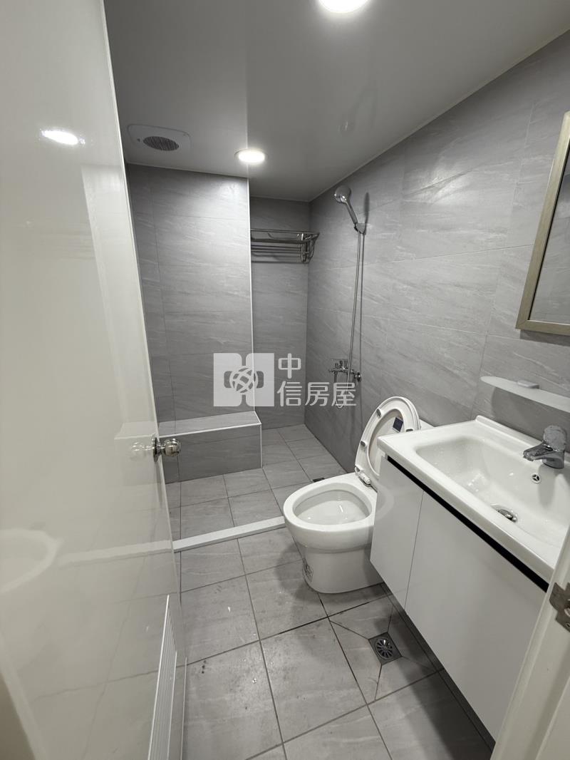 近體育園區精裝全新整理美3+1房房屋室內格局與周邊環境