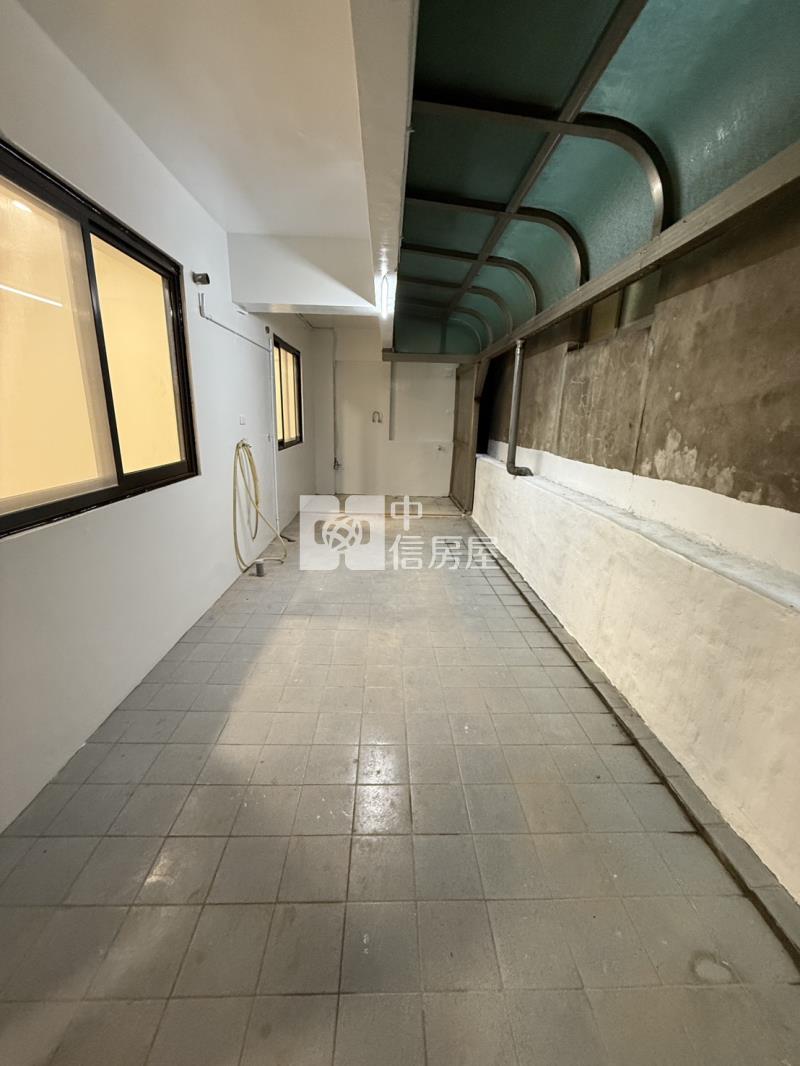 近體育園區精裝全新整理美3+1房房屋室內格局與周邊環境