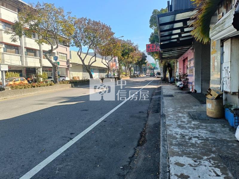 信義大建地房屋室內格局與周邊環境