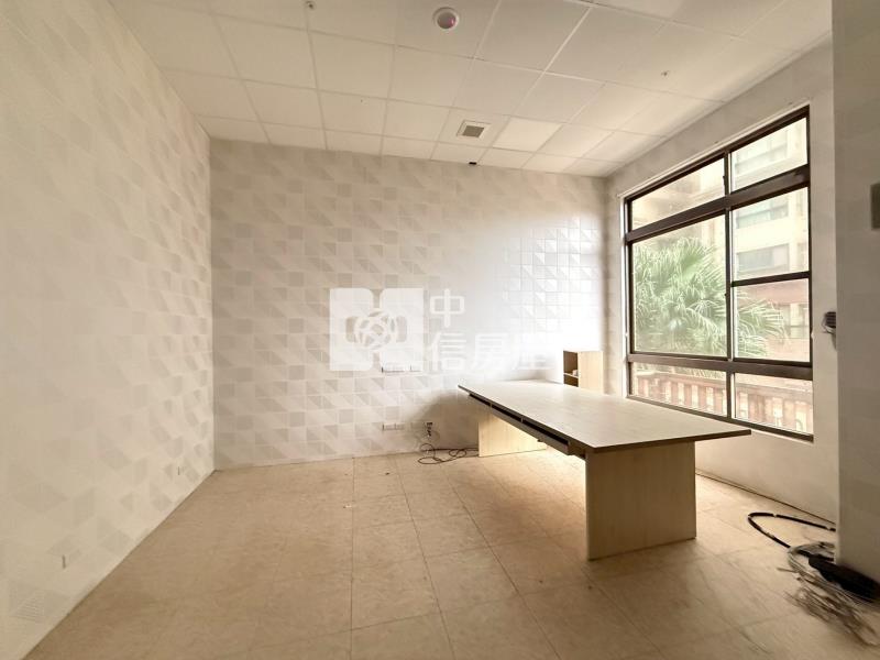 太子假期黃金店住房屋室內格局與周邊環境