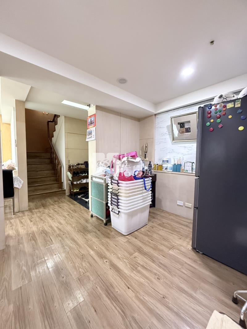 4J79大衛道高樓3房+雙車位房屋室內格局與周邊環境