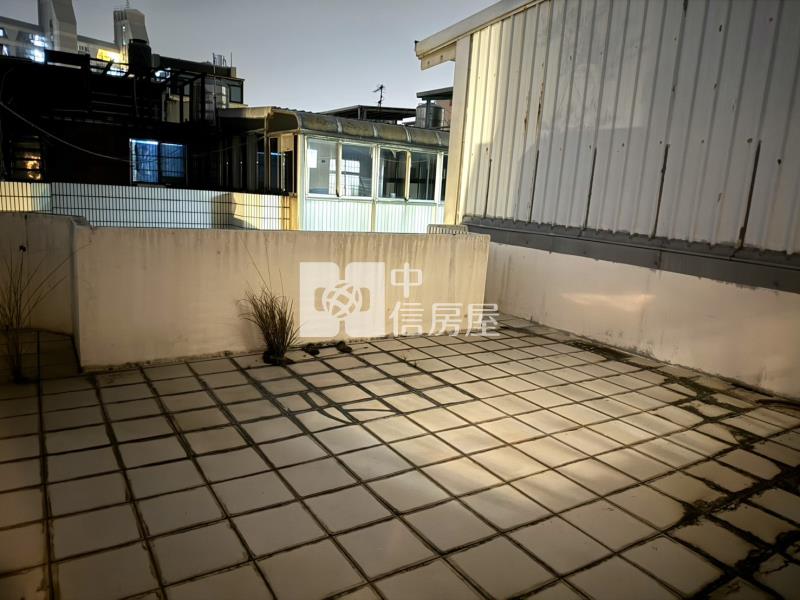 龍興國中4房雙車位透天房屋室內格局與周邊環境