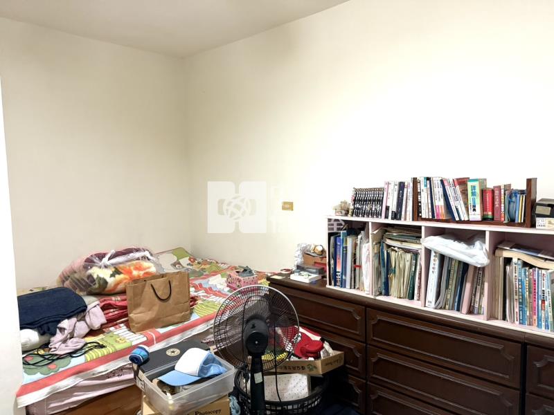 龍興國中4房雙車位透天房屋室內格局與周邊環境