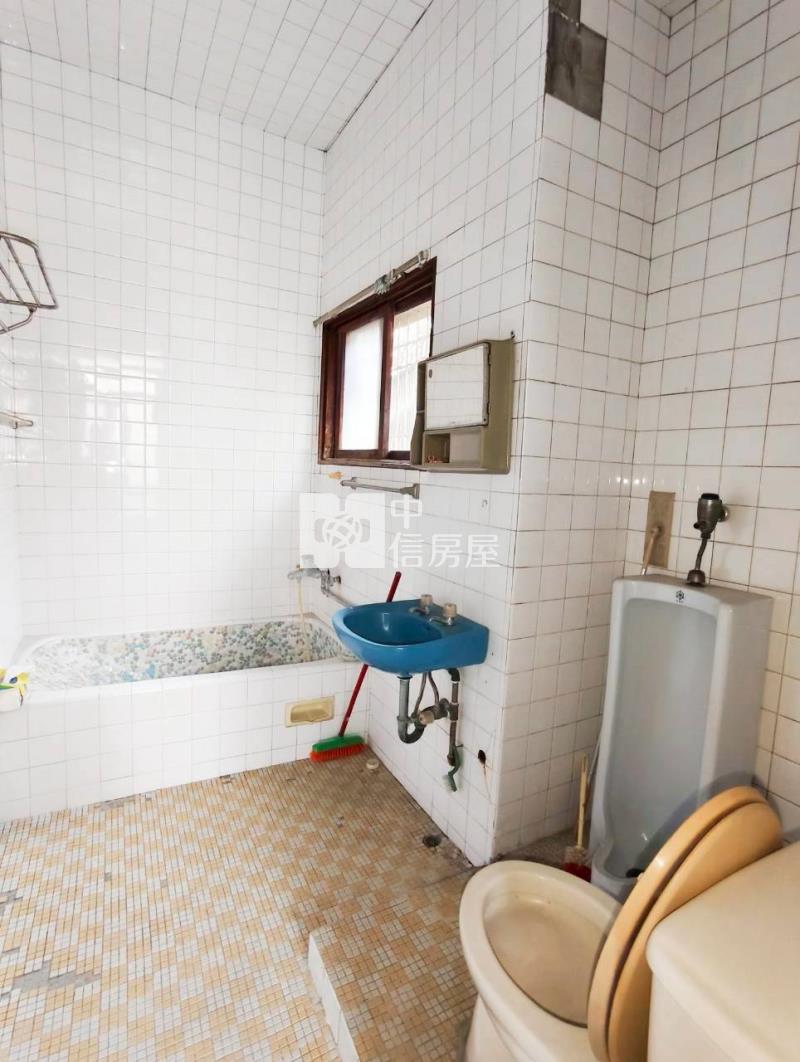 中華東路地76坪10米大面寬捷運願景豪邸房屋室內格局與周邊環境