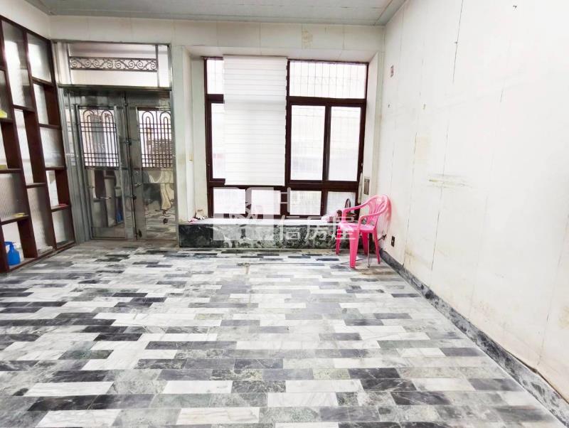 中華東路地76坪10米大面寬捷運願景豪邸房屋室內格局與周邊環境