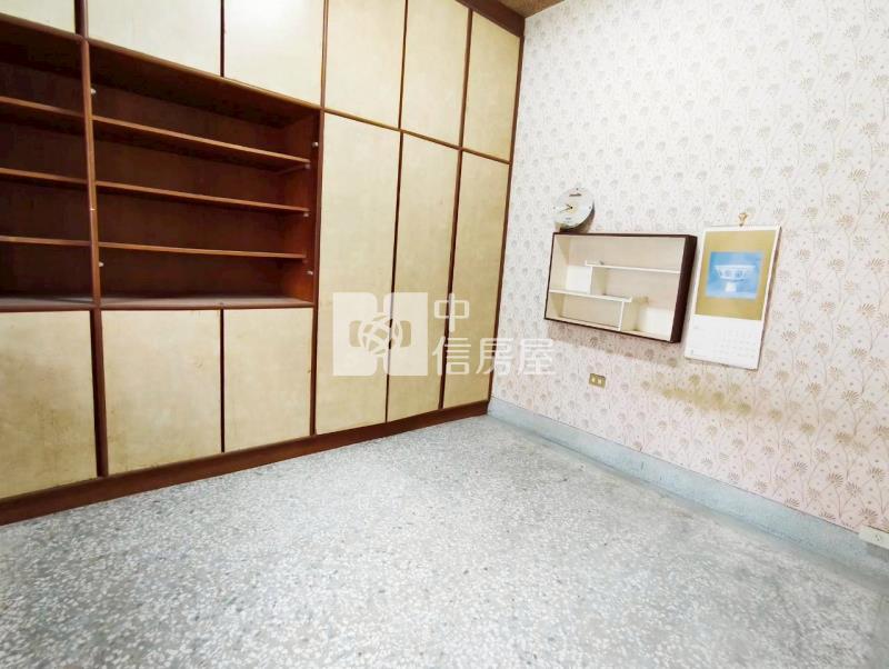 中華東路地76坪10米大面寬捷運願景豪邸房屋室內格局與周邊環境