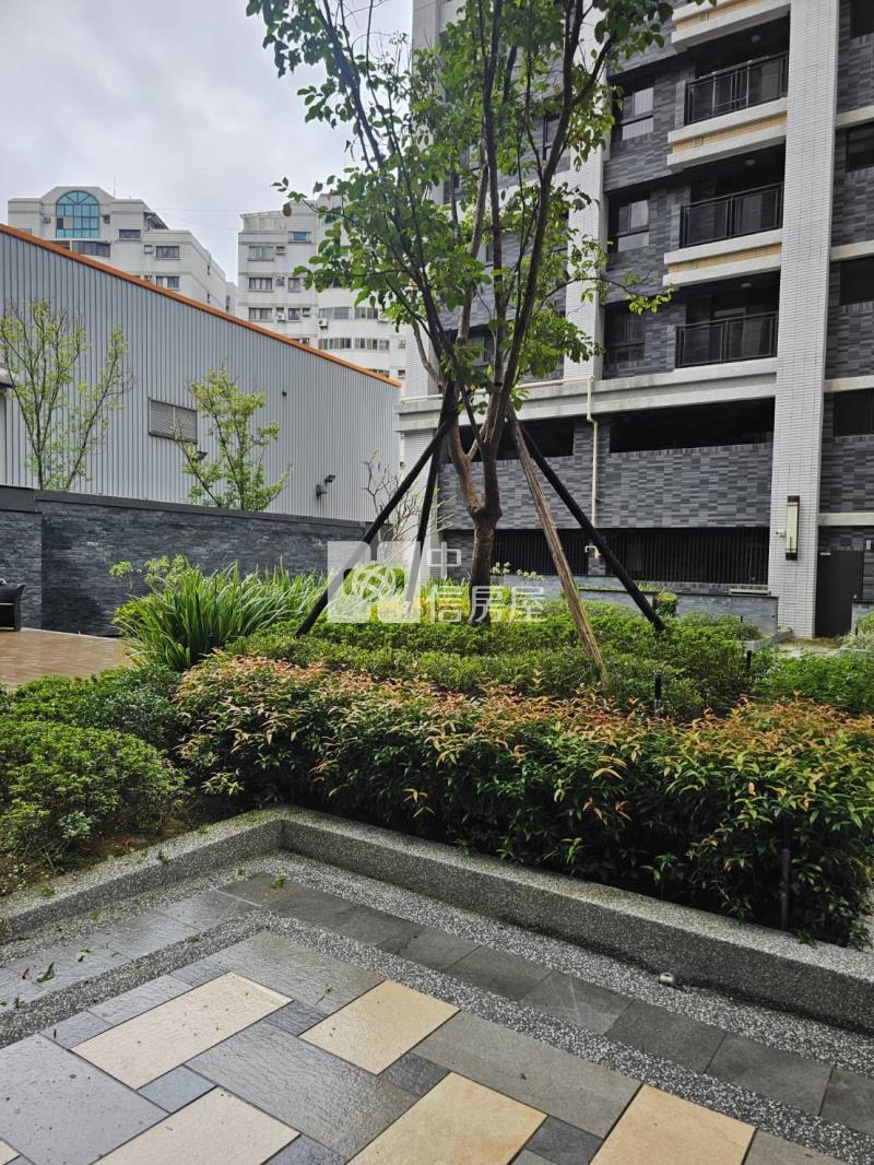 平鎮特立屋站前馥樂3房+車位房屋室內格局與周邊環境