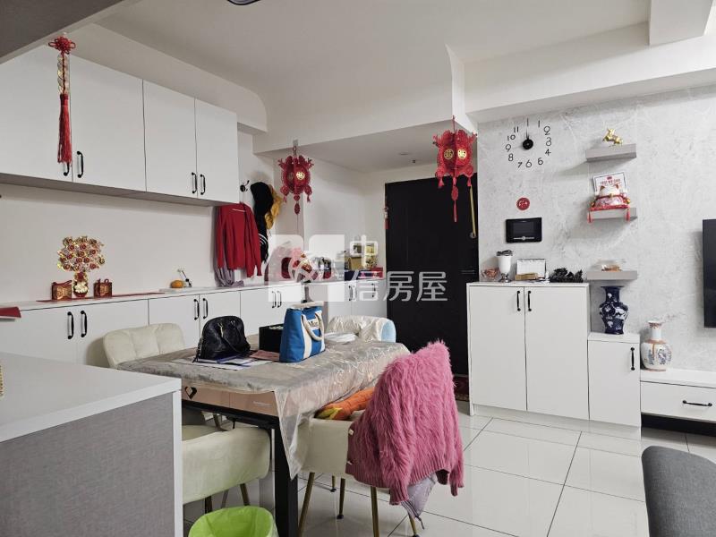 平鎮特立屋站前馥樂3房+車位房屋室內格局與周邊環境