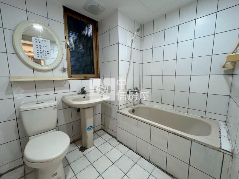 6W27藝文商圈慈華街邊間華廈房屋室內格局與周邊環境