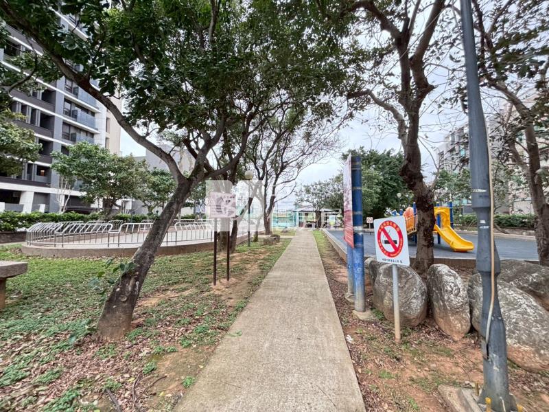 草漯電梯美三房房屋室內格局與周邊環境