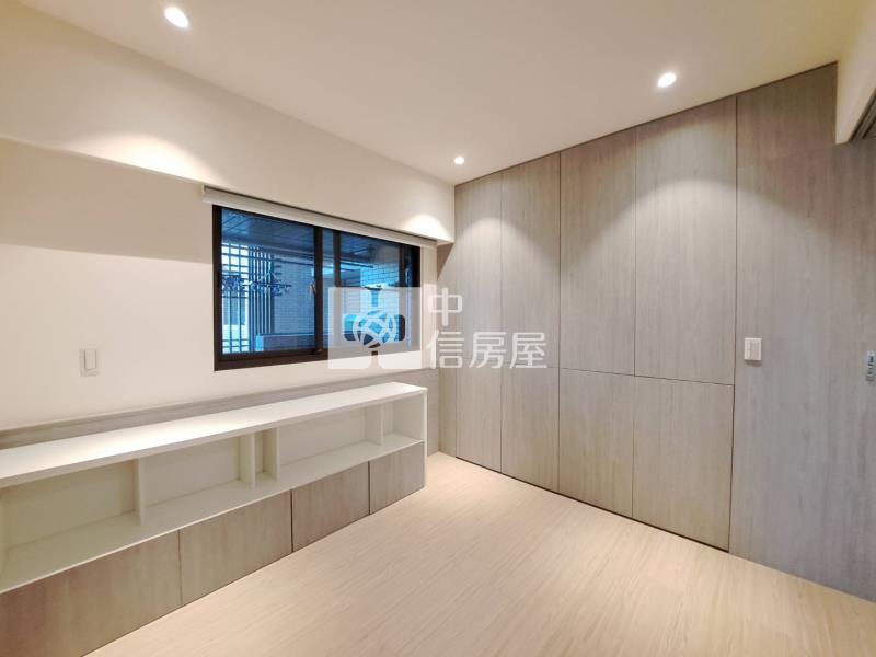 中壢A22傳世一品苑3+1房雙車位豪宅房屋室內格局與周邊環境