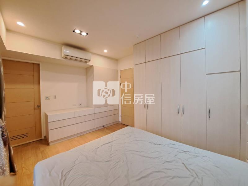 中壢A22傳世一品苑3+1房雙車位豪宅房屋室內格局與周邊環境