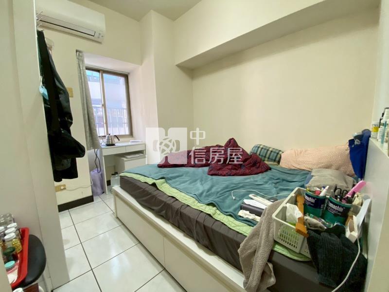 五期文心尊龍大四房平車房屋室內格局與周邊環境