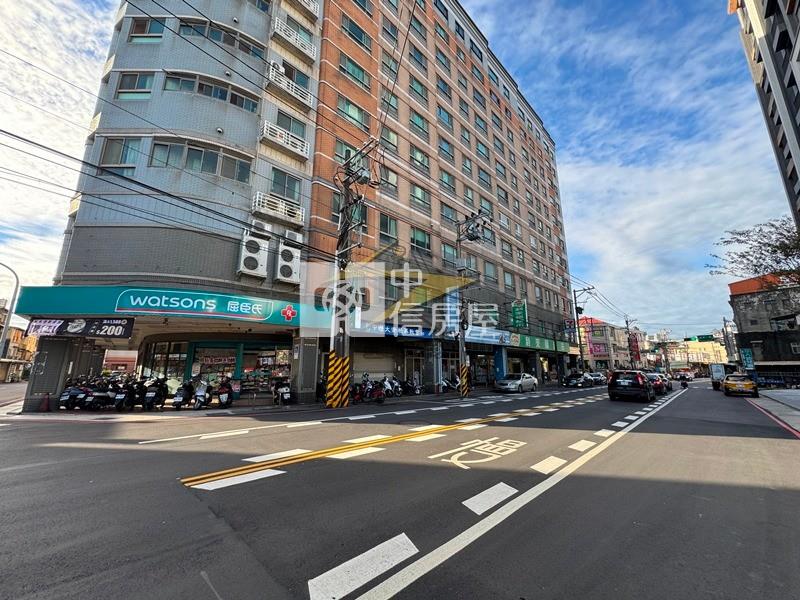 【星鑽】南亞透天收租9套房+車位房屋室內格局與周邊環境