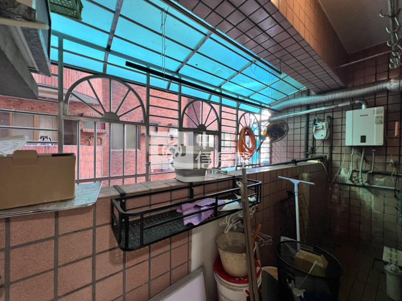 【奔馳】近中路特區漂亮整新華厦大三房車房屋室內格局與周邊環境