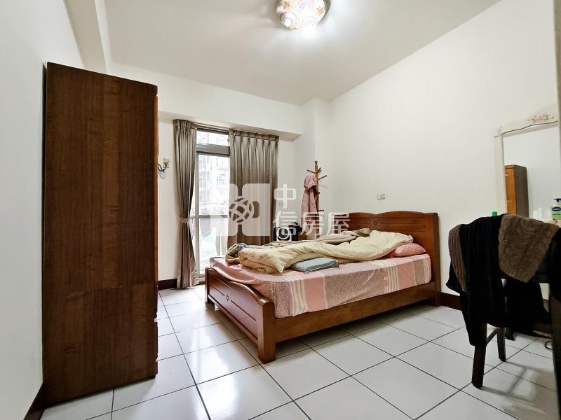 秀山家園3房華廈房屋室內格局與周邊環境