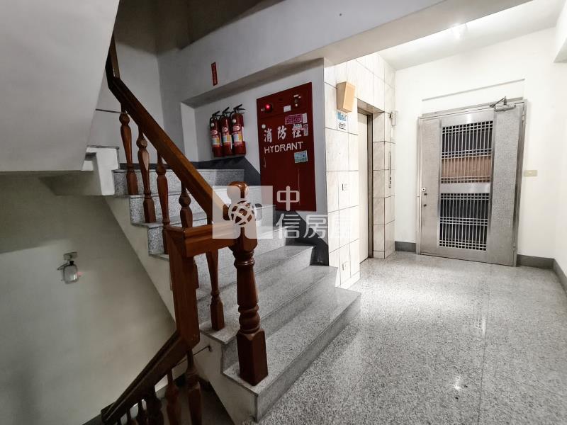 秀山家園3房華廈房屋室內格局與周邊環境